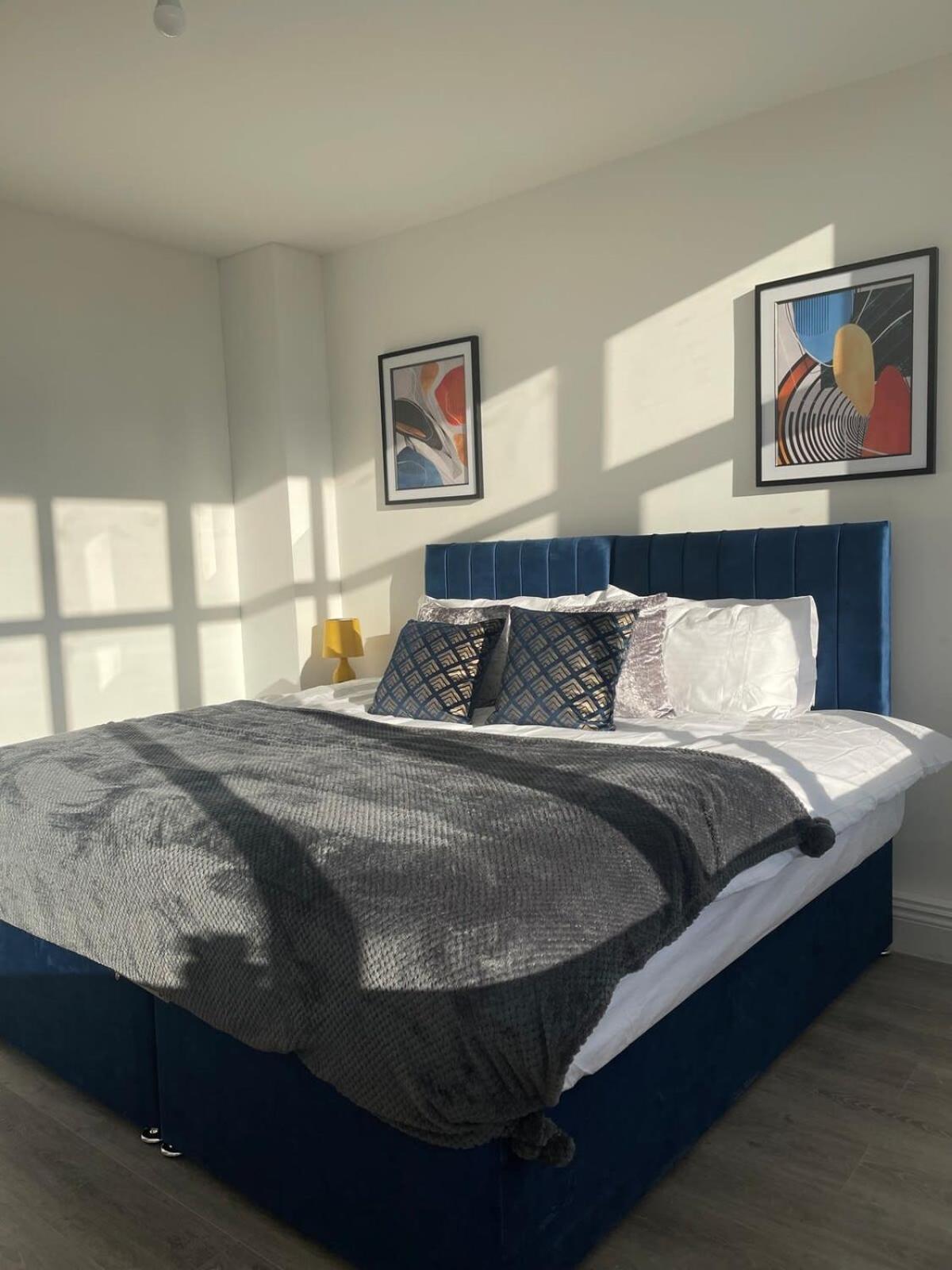 2 Bedroom Apartment - Flitwick - Contractor Friendly - Tourist Ready - Full Kitchen - Wifi - Smart Tv - Sofa Bed - Free Parking - Ideal For Short Or Long Stays Dış mekan fotoğraf